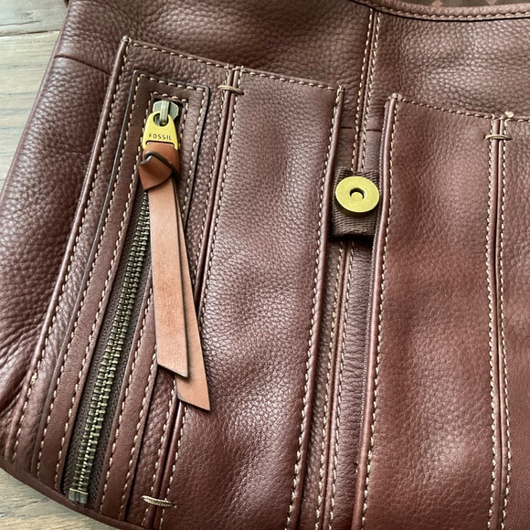 Fossil crossbody purse handbag, pebbled leather brown, great condition - Picture 16 of 16